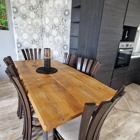 Apartament зорница